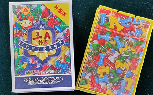 巩留扑克批发采购指南与产品质量识别要点解析